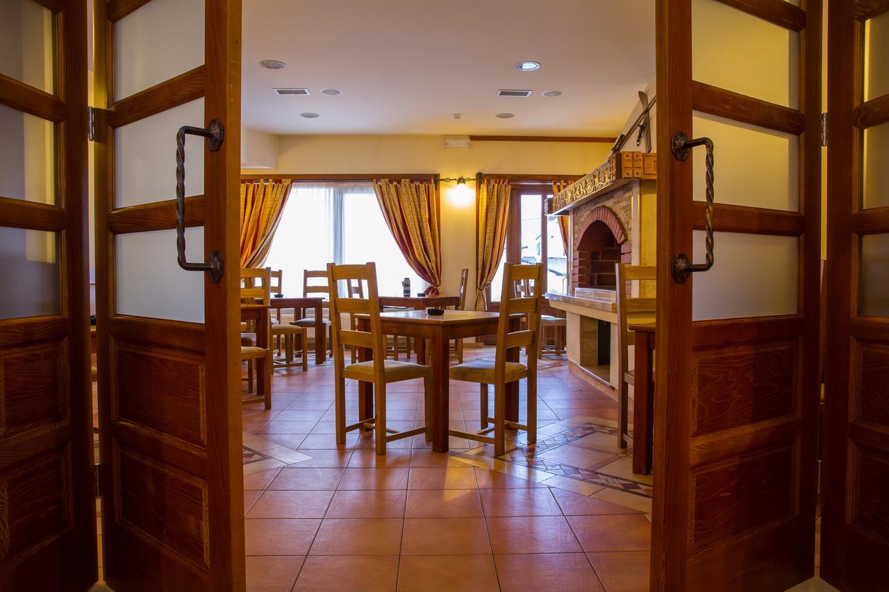 Hotel Knez كوبريس المظهر الخارجي الصورة