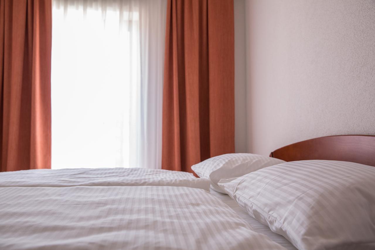 Hotel Knez كوبريس المظهر الخارجي الصورة