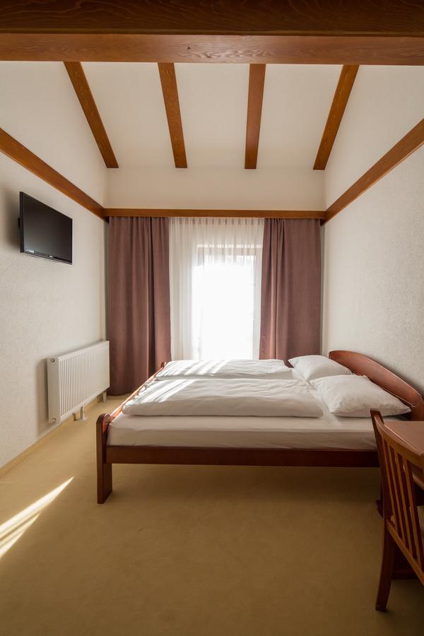 Hotel Knez كوبريس المظهر الخارجي الصورة
