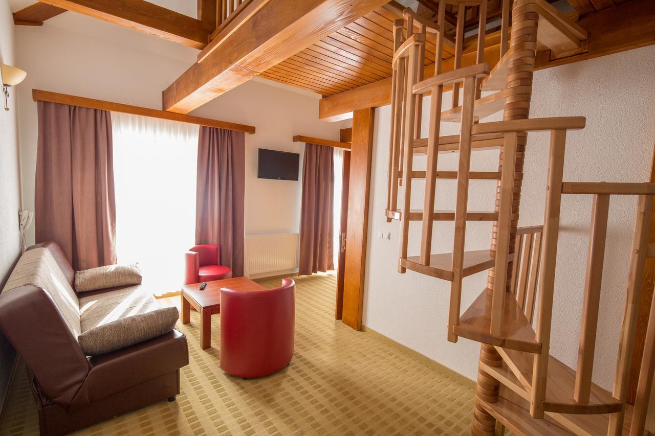 Hotel Knez كوبريس المظهر الخارجي الصورة