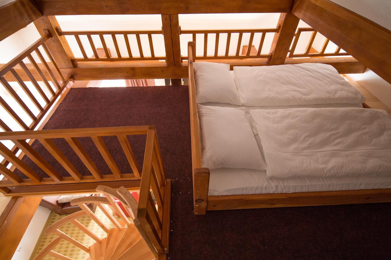 Hotel Knez كوبريس المظهر الخارجي الصورة